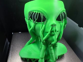 👽 Alien Head Planter / Decor – Unique 3D Print