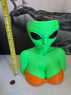 Green Alien Planter Unique Home Decor 👽